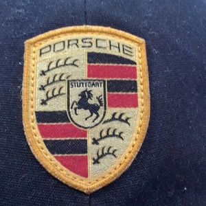 Meet your Posher, Francis